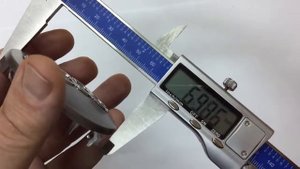 Колпачок черный на литой диск Audi  56, 60, 70 mm