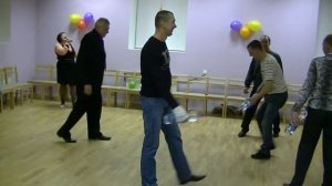 Прикольный конкурс с бутылками