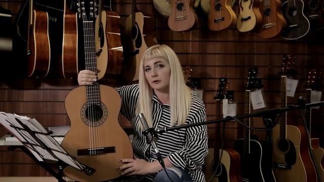 Видео обзор классической гитары 4855-4-4 Strunal (cremona) смотреть онлайн