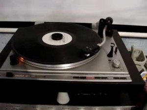 мат для проигрывателя пластинок вега 110 ЭП в работе!