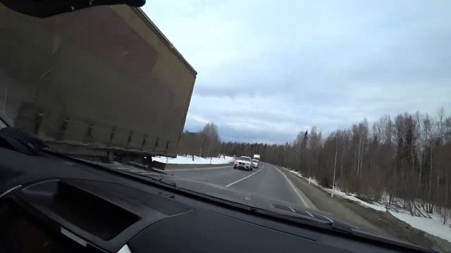 Едем по Вятке. Там, где Нав..й тырил лес! смотреть онлайн