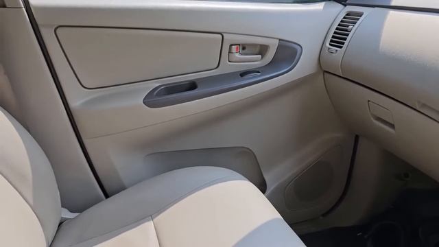 In Depth Tour Toyota Kijang Innova J [AN40] Facelift (2010) - Indonesia смотреть онлайн