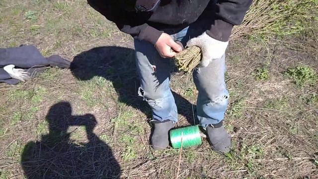 Как можно легче всего связать метлу из дерезы смотреть онлайн