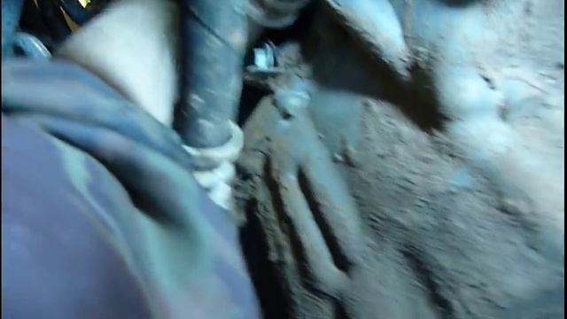 Делаем Т.О сами. Меняем масло. Лада Ларгус( щедрый) смотреть онлайн