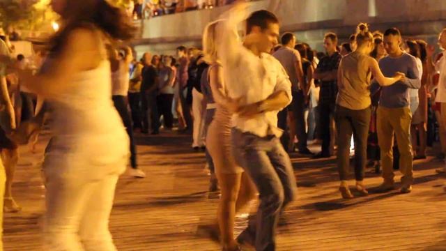 Опен эйр у причала http://www.salsateca.ru сальса, бачата, 07.08.2015 смотреть онлайн