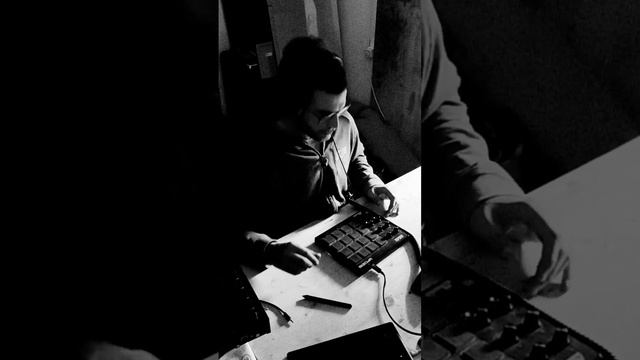 Sampling | One BEAT in one MINUTE #JDILLA #hiphop #beatmaker #boombap #beatmaking #sampling смотреть онлайн