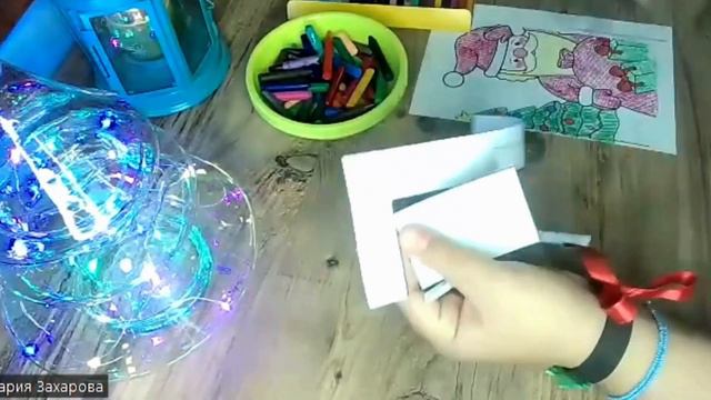 Открытка-раскраска Новогоднее окошко смотреть онлайн