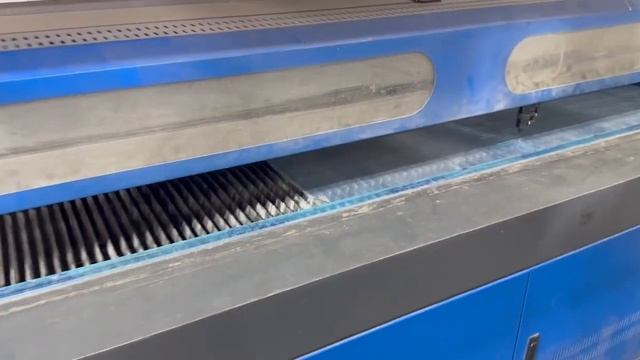 Резка лазером на станке лазерной резки в компании ORGPLEX