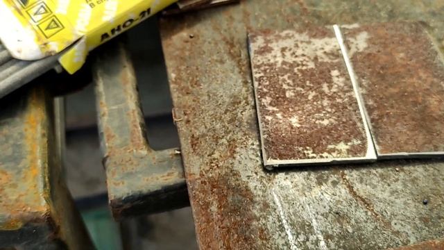 Учимся подбирать ток при сварке рутиловыми электродами! Сварка для начинающих!