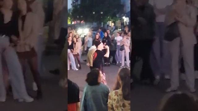 Казань,центр,уличные музыканты.