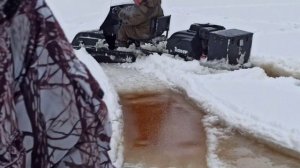 Ещё один мототолкач в наледи