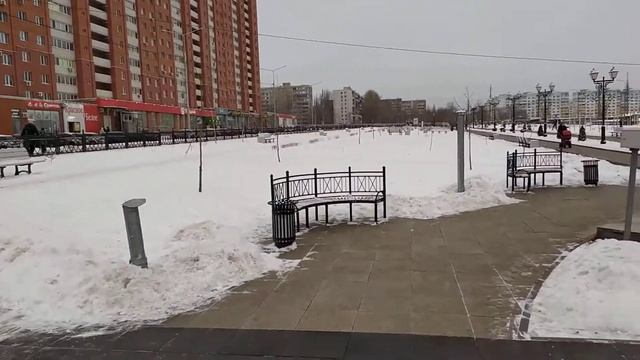Зимний Саратов.  Бульвар Героев Отечества январь 2020.