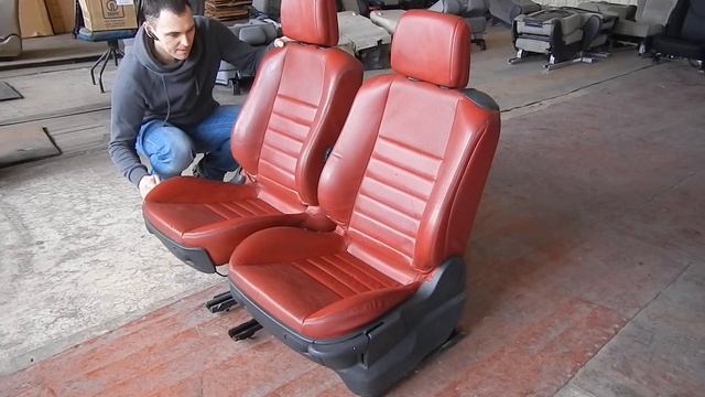 RNM-2 Renault Megane - передние откидные сиденья