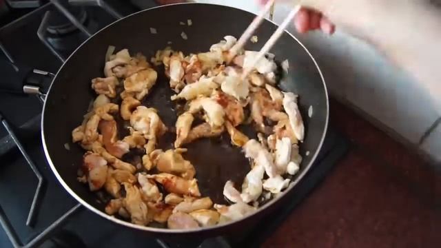 КАК В РЕСТОРАНЕ. ФУНЧОЗА с КУРИЦЕЙ и овощами смотреть онлайн