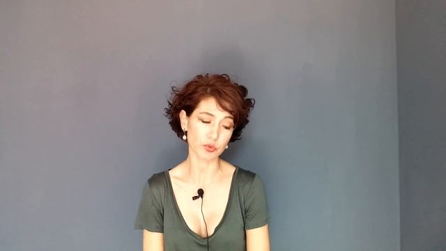 № 38. Почему итальянки подкладывают мужу в постель любовницу-иммигрантку смотреть онлайн