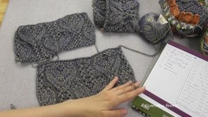 Вяжу из Gazzal Rock'n'Roll. Два ажурных узора. Схемы, пояснения.