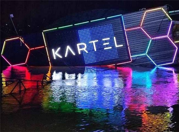 Ночной понтонный клуб Kartel затонул в Белграде