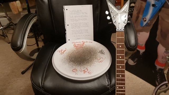 EARLY PANTERA DIAMOND DIMEBAG DARRELL REX ROCKER BROWN VINNIE PAUL TERRY LEE BLAZE SIGNED DRUM HEAD смотреть онлайн