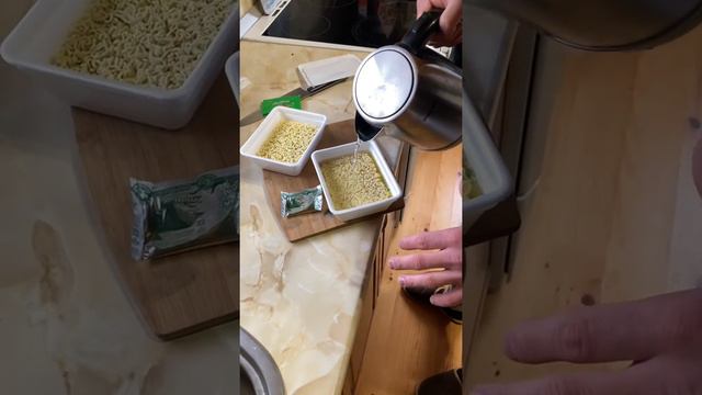 КАК ПРАВИЛЬНО ЗАВАРИТЬ ДОШИРАК смотреть онлайн