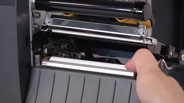 How to Clean the Printhead and Platen Roller on a Zebra ZT111 смотреть онлайн