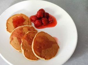 БЫСТРО И ПРОСТО! БАНАНОВЫЕ ОЛАДЬИ НА КЕФИРЕ БЕЗ САХАРА! Рецепты из бананов. Оладьи на завтрак рецепт
