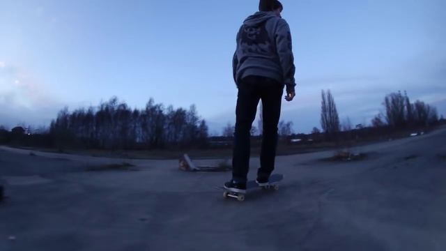 B.I.Y NOT D.I.Y. Skate Spot Fun - Trowse - Drug Store Skateboarding смотреть онлайн