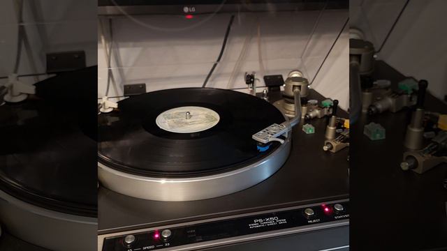 AT-VM95C vs AT-VM95ML смотреть онлайн