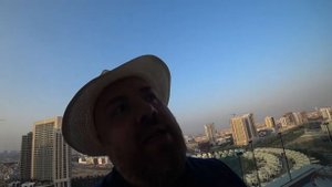 УЕХАЛ В ДУБАЙ НА ЗАРАБОТКИ! Андрей впервые в жизни заграницей