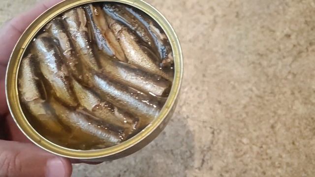 ШПРОТЫ В МАСЛЕ ИЗ БАЛТИЙСКОЙ КИЛЬКИ ОБЗОР РЫБНЫЕ КОНСЕРВЫ МАГНИТ КОНСЕРВЫ МОЯ ЦЕНА
