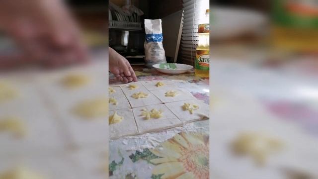 Сырные треугольники/быстрый перекус/еда на даче/быстро и просто смотреть онлайн