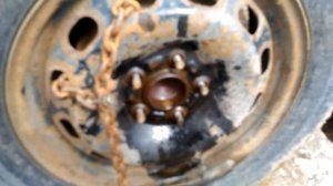 Приржавело колесо! Как снять? Легко! Смотри