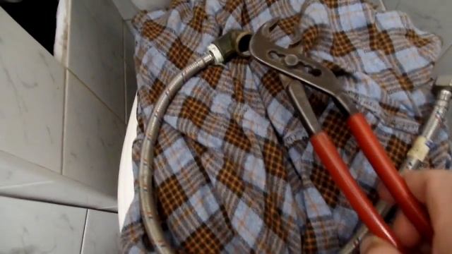 Некоторые неисправности слива унитаза и их устранения своими руками для начинающих смотреть онлайн