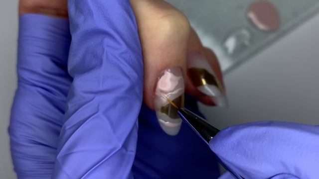 ? Трендовый дизайн / Дизайн ногтей золотой втиркой/ Повторяю маникюр из Инстаграм смотреть онлайн