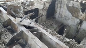 Металл из Бетона-Тяжелый Труд. Сломал ещё Один Домкрат.