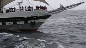 самый быстрый парусник видео предоставлено http://vpanorame.ru/