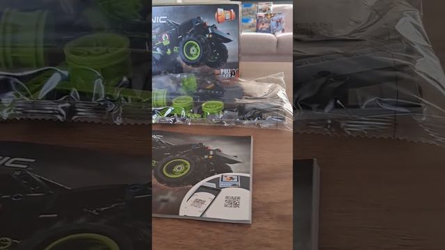 LEGO TECHNIC Monster Jam Grave Digger Unboxing