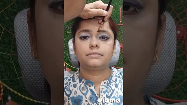 #shorrts #shortsvideo How to shape your eyebrows using makeup @pratibhatiwari44