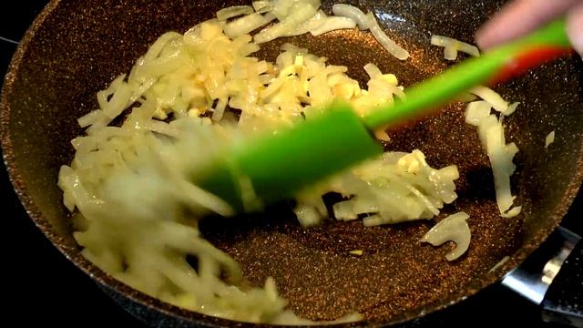 Печень в соусе из сметаны и горчицы. Секрет приготовления нежной печёнки