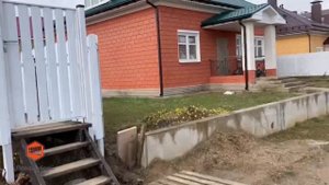 Отзыв на забор из белого металлического штакетника