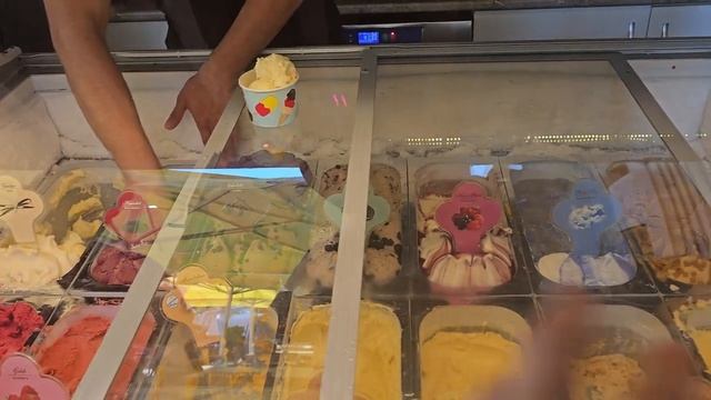 Обзор кафе с мороженым в мире вафель.Турция, Аланья 2023 #обзор #icecream #семья смотреть онлайн