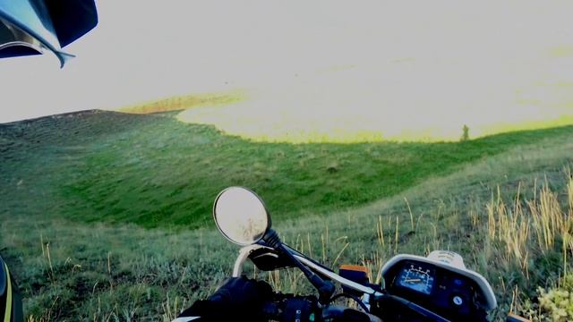 ИСПЫТАНИЯ SUZUKI DR200 | ВОРОНЕЖСКИЕ СОПКИ | ЭНДУРО ПОКАТУШКИ смотреть онлайн