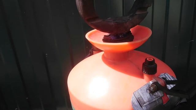 Электроопрыскиватель за 219 рублей