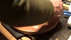 ремонт точёных табуреток  склейка и покраска.