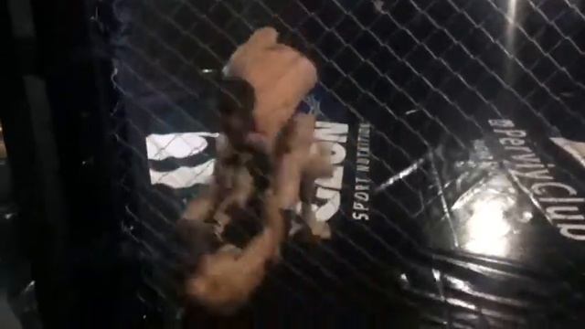 Владимир Барсов VS Андрей Ялымов М-1 полупроф. г. Краснодар