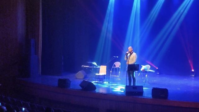 Александра Пахмутова и Николай Добронравов,в исполнении Методие Бужора смотреть онлайн