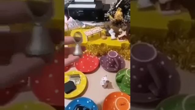 РОЖДЕСТВЕНСКОЕ ДОБРОЕ ГАДАНИЕ (СНАЧАЛА ПЕРЕД ПРОСМОТРОМ - ВЫБИРАЕМ ЧАШЕЧКИ)