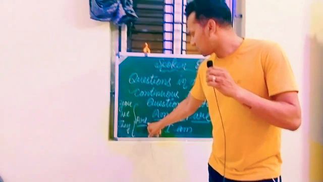 Let's learn how to make questions in the present continuous tense... смотреть онлайн