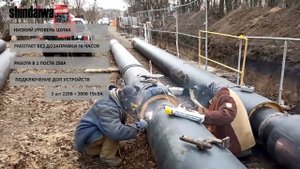 Сварка трубопровода теплосети с применением агрегата Shindaiwa.