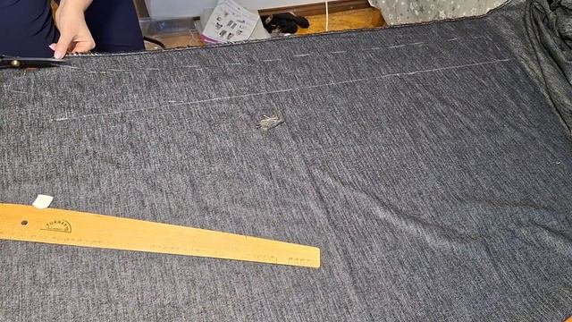 Початкова обробка виробу. Пошиття манто (пальто без рукавів)