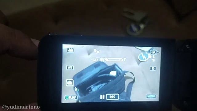 Review Camcorder HD Quad-Proof JVC GZ-R10 смотреть онлайн